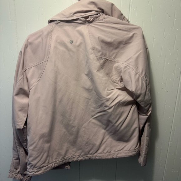 Lululemon cropped coat - Picture 3 of 3